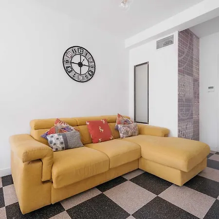 A027 - Moderne - Pres De La Apartman Antibes