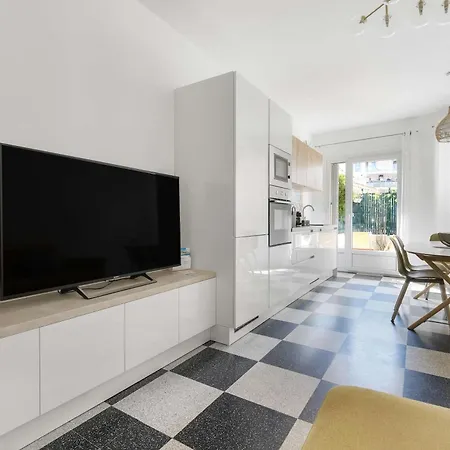 Apartman A027 - Moderne - Pres De La Antibes