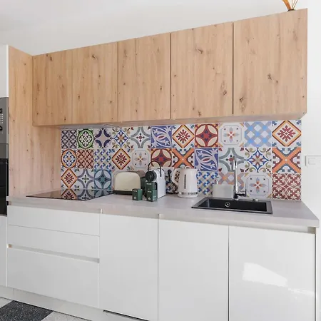 Apartman A027 - Moderne - Pres De La